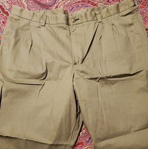 Big & Tall Men's Pleated Front Khaki Pants